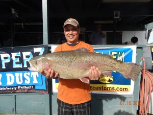 Nong Chog of Corona caught a 15 pound 9 ounce using a yellow-white crappie jig in Chris' Pond