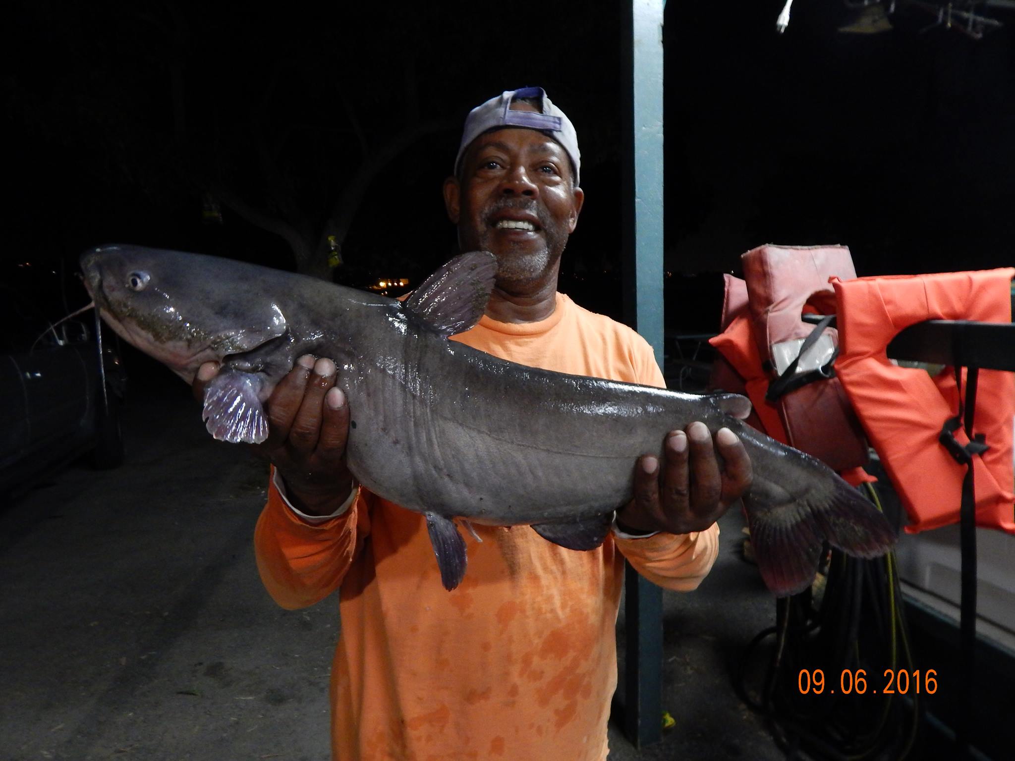 arnold-turner-11-pound-catfish-at-sarl